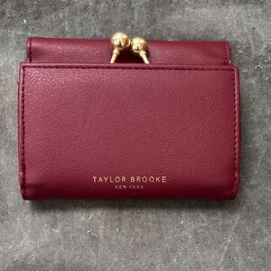 Grace kiss lock burgundy wallet Taylor Brooke